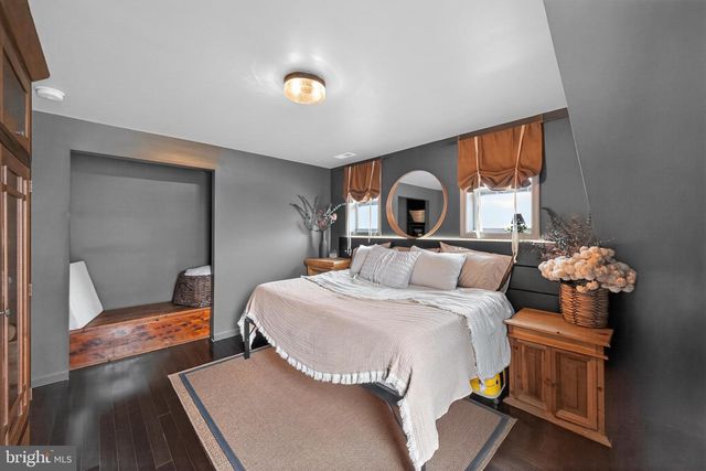 1268 VALLEY RD, Coatesville, PA 19320