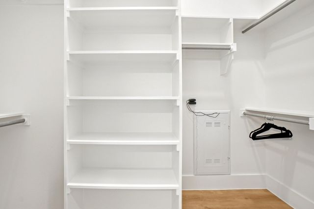 6418 Maple Avenue 204, Dallas, TX 75235