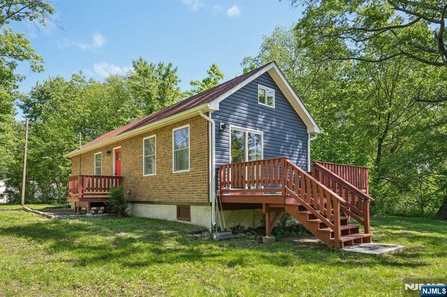 57 Riverlawn Drive, Wayne, NJ 07470