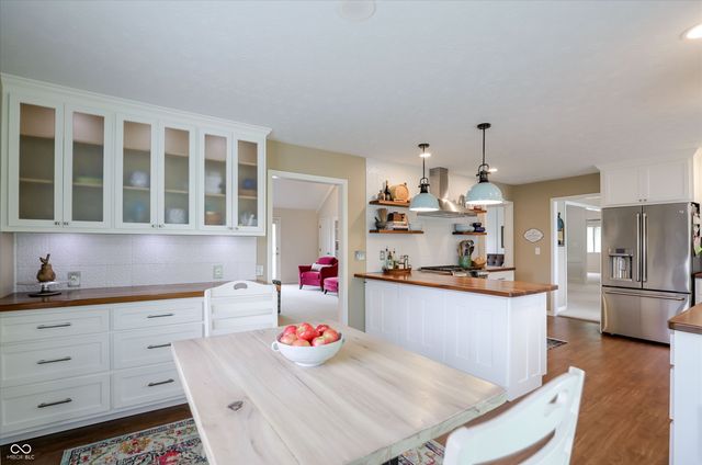 315 Rockwell Court, Zionsville, IN 46077