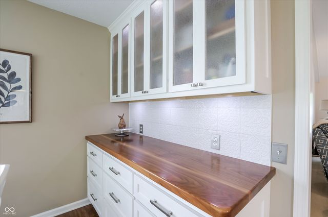 315 Rockwell Court, Zionsville, IN 46077