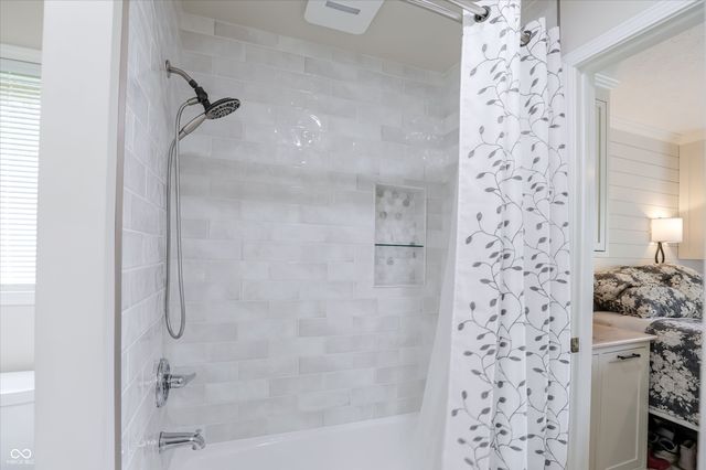 315 Rockwell Court, Zionsville, IN 46077