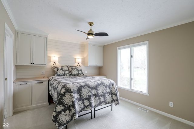 315 Rockwell Court, Zionsville, IN 46077