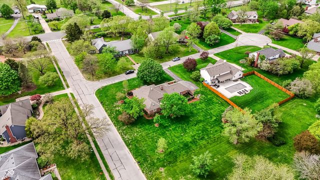 315 Rockwell Court, Zionsville, IN 46077