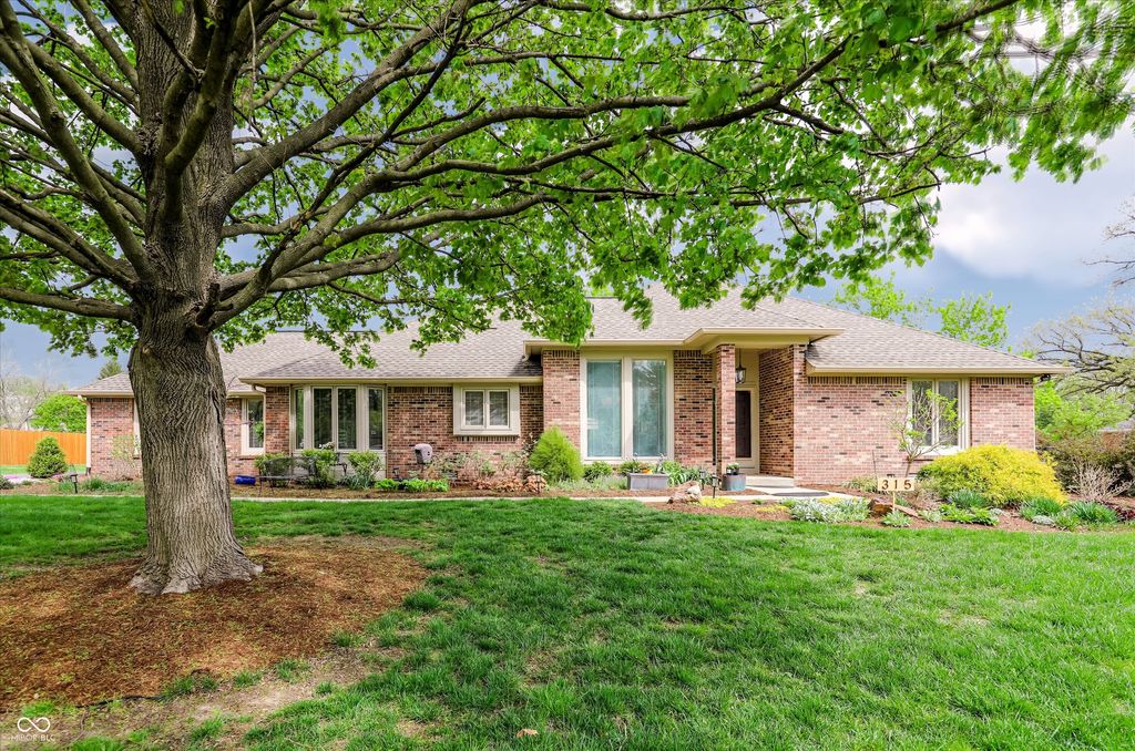 315 Rockwell Court, Zionsville, IN 46077