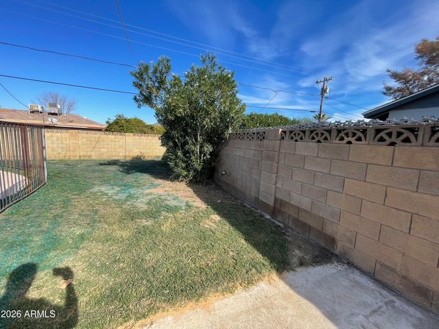 2128 W HARTFORD Avenue, Phoenix, AZ 85023