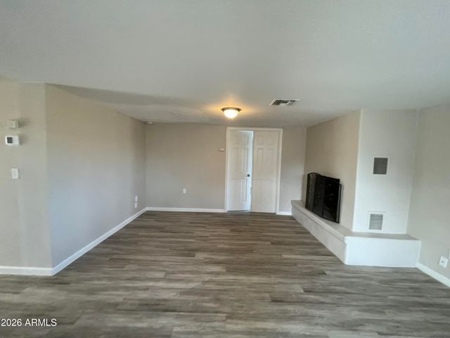 2128 W HARTFORD Avenue, Phoenix, AZ 85023