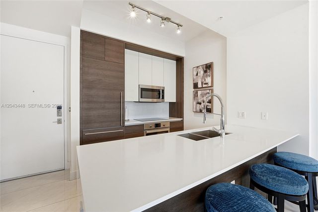 301 Altara Ave UPH1005, Coral Gables, FL 33146