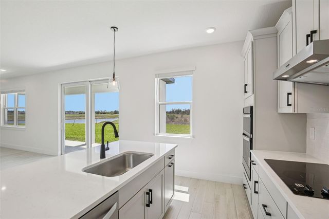 176 SHADY EDGE LOOP, Nokomis, FL 34275