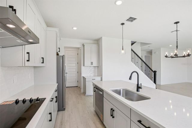 176 SHADY EDGE LOOP, Nokomis, FL 34275