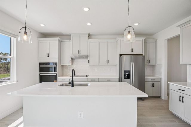 176 SHADY EDGE LOOP, Nokomis, FL 34275