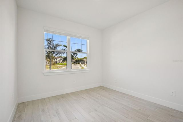 176 SHADY EDGE LOOP, Nokomis, FL 34275