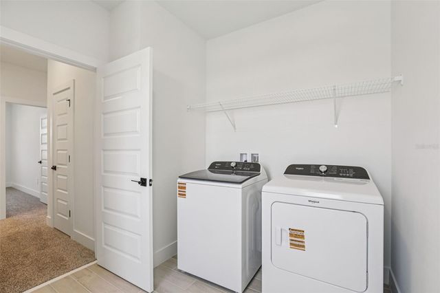 176 SHADY EDGE LOOP, Nokomis, FL 34275