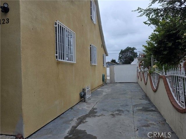 123 E Gage Avenue, Los Angeles, CA 90003