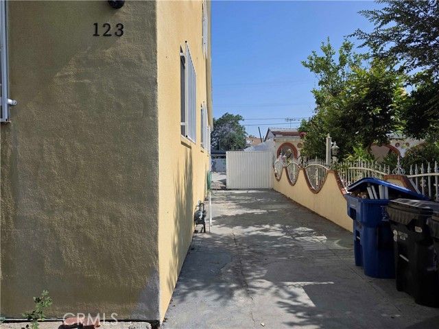 123 E Gage Avenue, Los Angeles, CA 90003