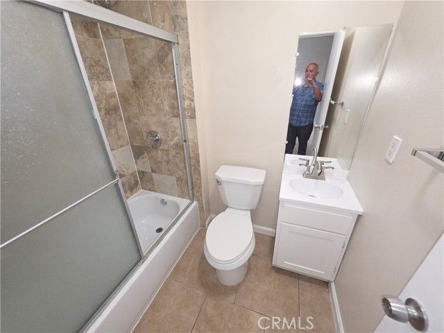 123 E Gage Avenue, Los Angeles, CA 90003