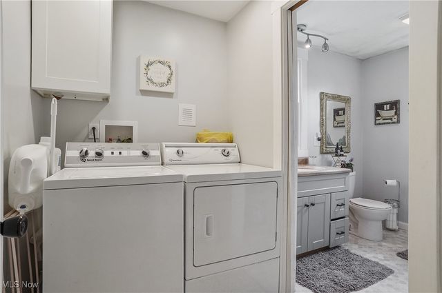 3241 Grill Road, New Franklin, OH 44216