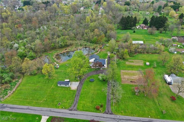 3241 Grill Road, New Franklin, OH 44216