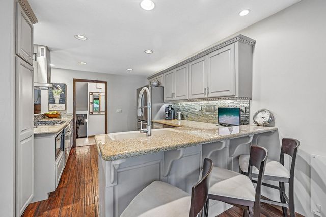 10905 34th Avenue N, Plymouth, MN 55441