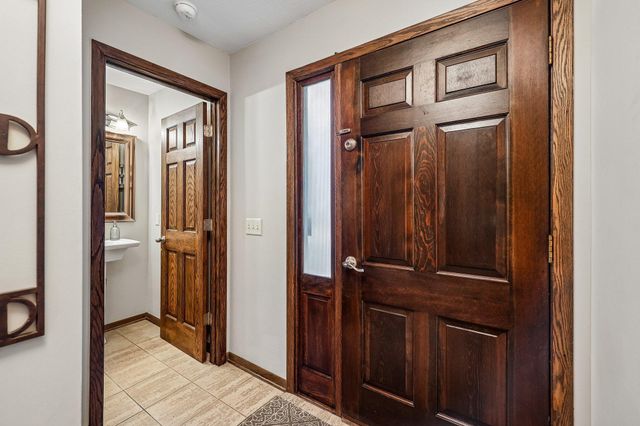 10905 34th Avenue N, Plymouth, MN 55441