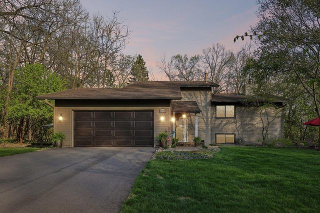 10905 34th Avenue N, Plymouth, MN 55441