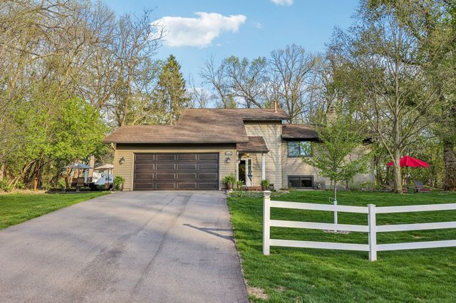 10905 34th Avenue N, Plymouth, MN 55441