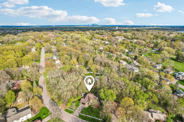 10905 34th Avenue N, Plymouth, MN 55441