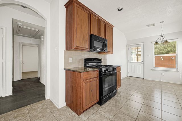 12943 Palm Leaf Court, Houston, TX 77044