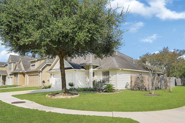 12943 Palm Leaf Court, Houston, TX 77044