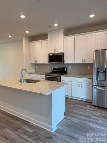 7221 Bryce Avenue, Charlotte, NC 28217