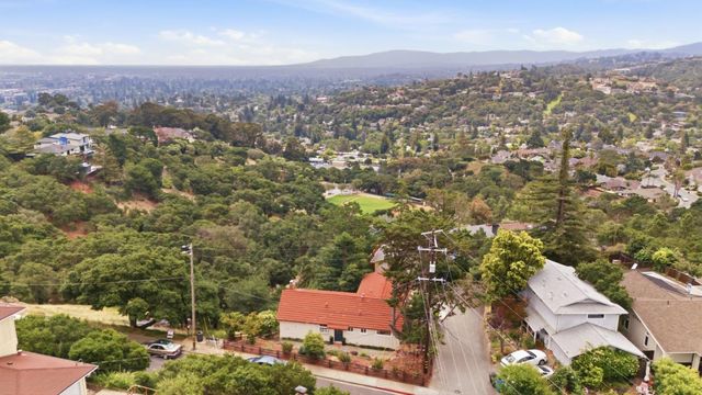 3 Garden Lane, San Carlos, CA 94070