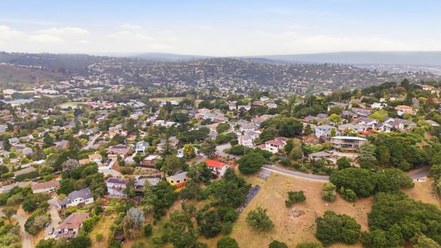 3 Garden Lane, San Carlos, CA 94070