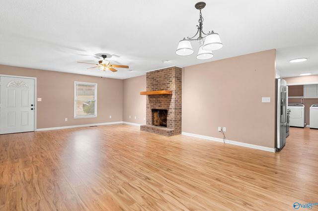 112 NE Jacque Jim Drive, Huntsville, AL 35810