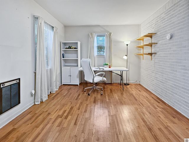 1608 Keenland Dr, Murray, KY 42071