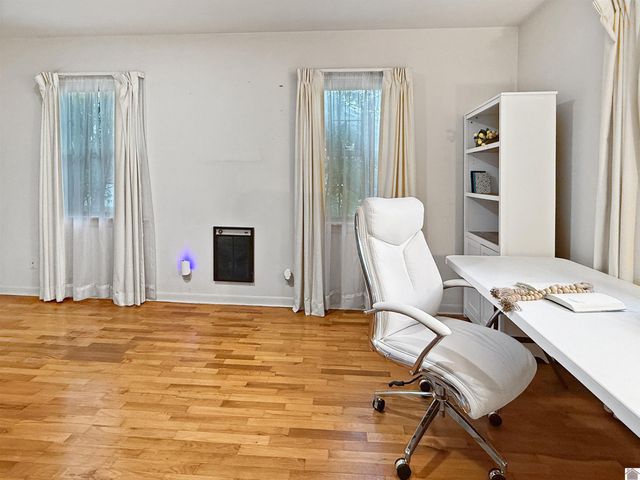 1608 Keenland Dr, Murray, KY 42071