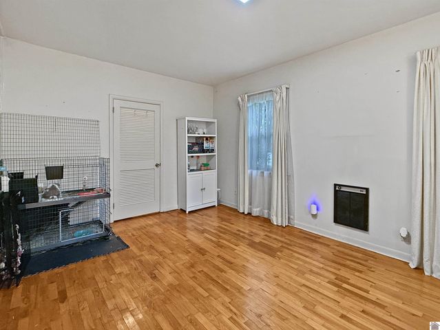 1608 Keenland Dr, Murray, KY 42071