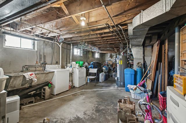 5611 Washington Street, Downers Grove, IL 60516