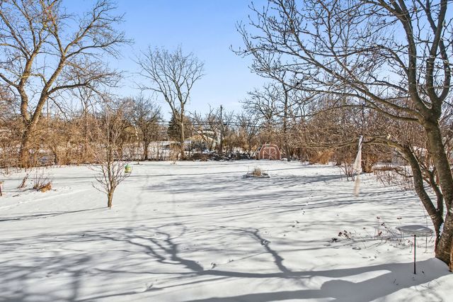 5611 Washington Street, Downers Grove, IL 60516