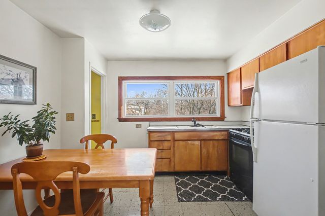 5611 Washington Street, Downers Grove, IL 60516