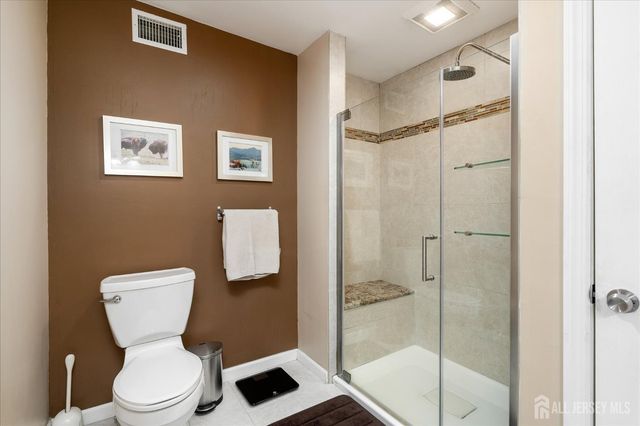 28 Terrier Place, South Brunswick, NJ 08824