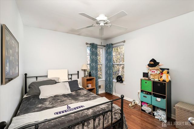 28 Terrier Place, South Brunswick, NJ 08824