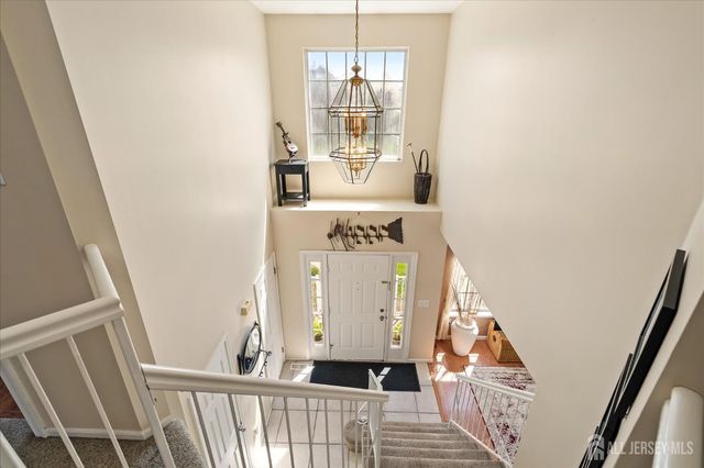 28 Terrier Place, South Brunswick, NJ 08824