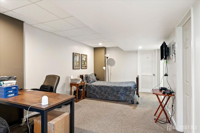 28 Terrier Place, South Brunswick, NJ 08824