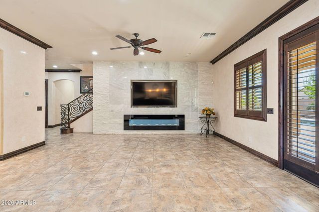 2822 E CONSTANCE Way, Phoenix, AZ 85042