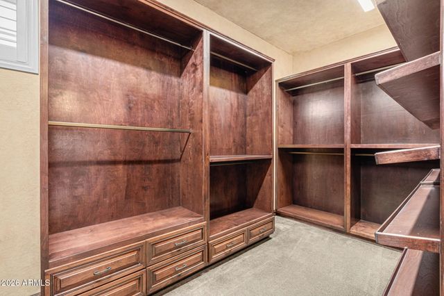 2822 E CONSTANCE Way, Phoenix, AZ 85042