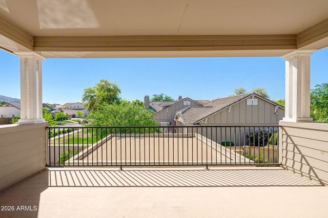 2822 E CONSTANCE Way, Phoenix, AZ 85042