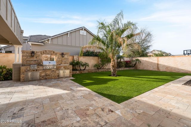 2822 E CONSTANCE Way, Phoenix, AZ 85042