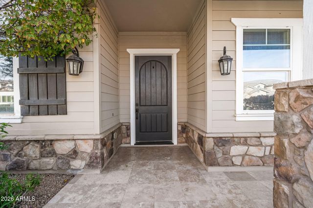 2822 E CONSTANCE Way, Phoenix, AZ 85042