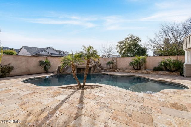 2822 E CONSTANCE Way, Phoenix, AZ 85042
