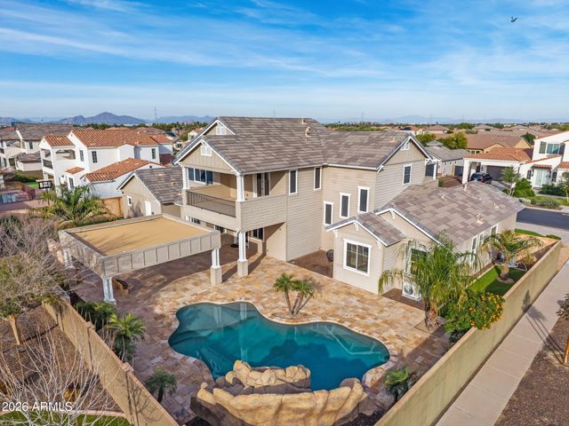 2822 E CONSTANCE Way, Phoenix, AZ 85042